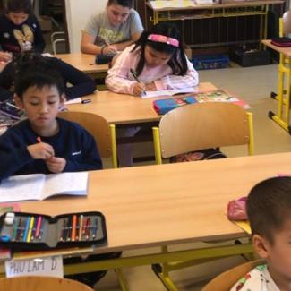 1. A píše PEREM