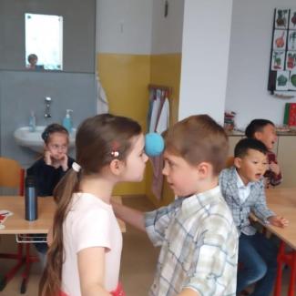 Vánoční ples 2.B a 0. A