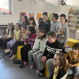 2. B v knihovně