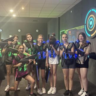 Pohodový den 7. B na Laser game