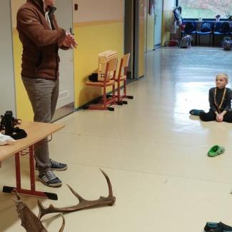 Odpoledne ve školní družině s myslivcem