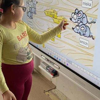 Nová interaktivní tabule ve třídě 3. A