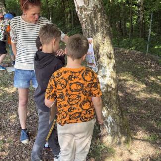 2. A, 2. B - Jarní stezka se šifrou 