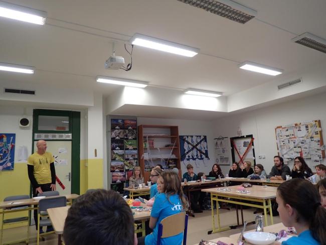 sdílení parlamentů