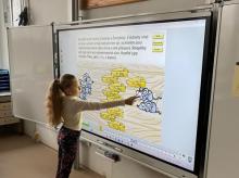 Nová interaktivní tabule ve třídě 3. A