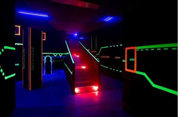 Pohodový den 7. B na Laser game