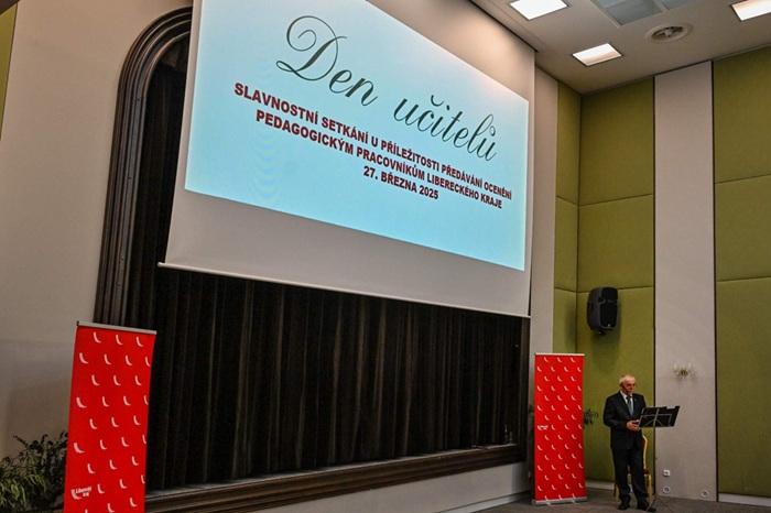 Den učitelů